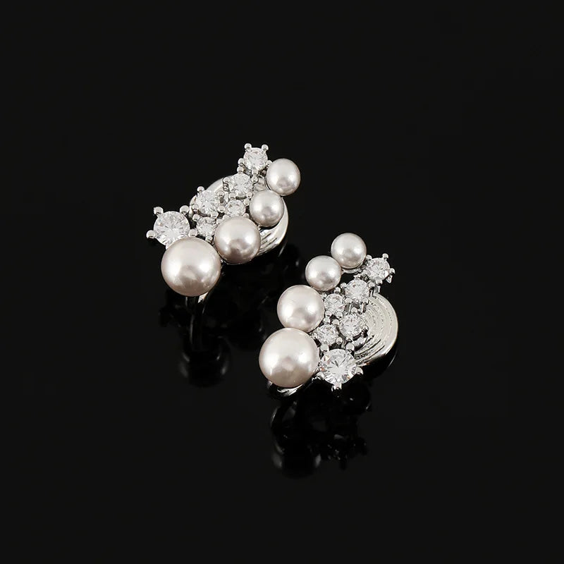 Elegant Luxury Smile Arc Pearl Zircon Alloy Stud & Clip On No Piercing Curved Cluster Earrings
