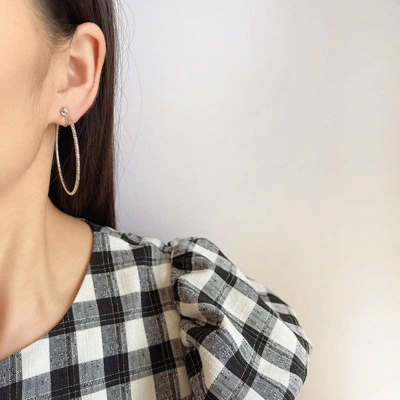 Vintage Faceted Alloy Big Round Hoop Stud & Clip On No Piercing Hong Kong Style Statement Earrings