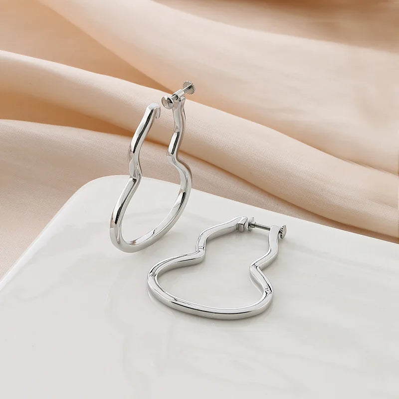 Elegant Hollow Alloy Gourd Hoop Stud & Clip On No Piercing Metal Ear Cuff Statement Earrings
