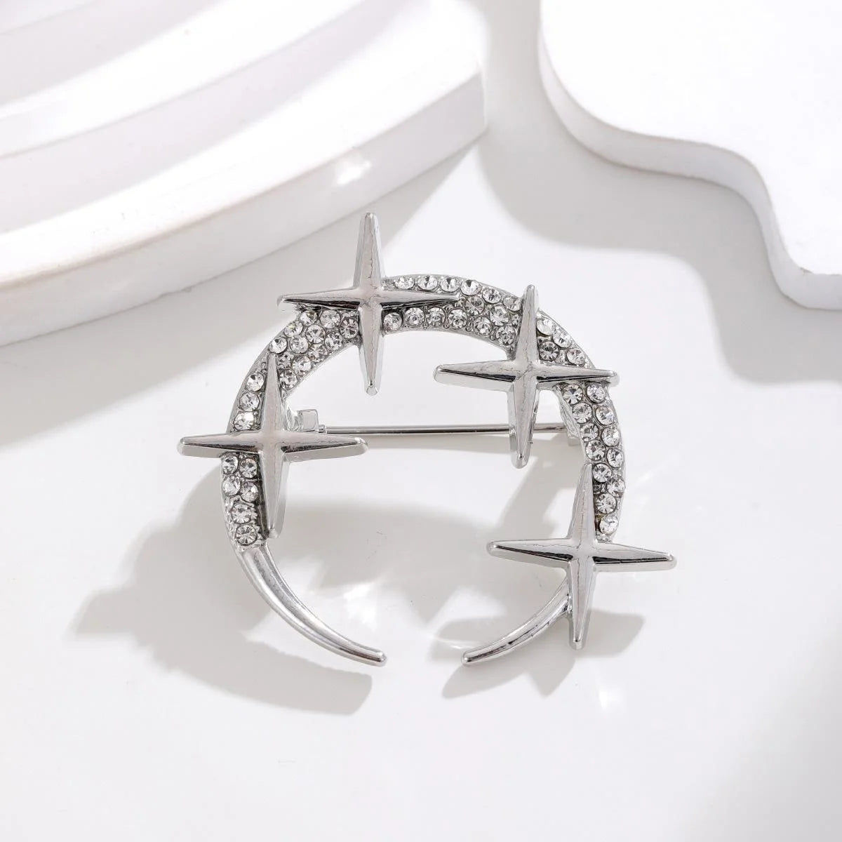 Elegant Rhinestone Crescent Moon And Star Alloy Brooch For Women, Sparkling Lapel Pin Corsage Gift