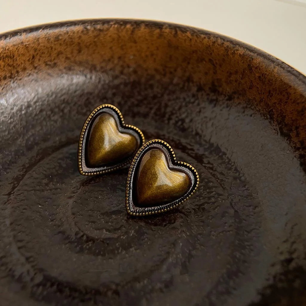 Vintage Heart Stud Earrings Copper Minimalist Premium Autumn Winter Jewelry
