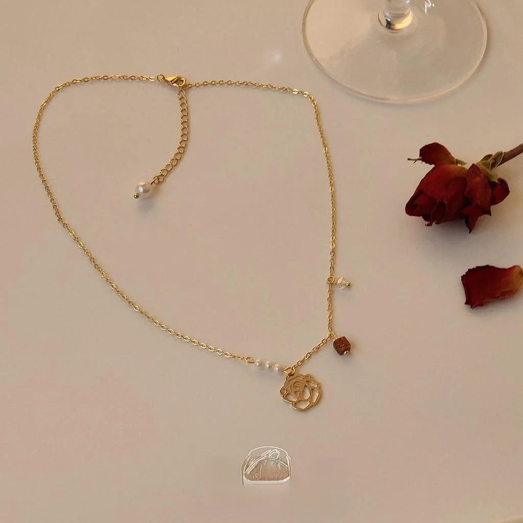 Vintage French Style Gold Plated Copper Pearl Rose Collarbone Necklace For Women