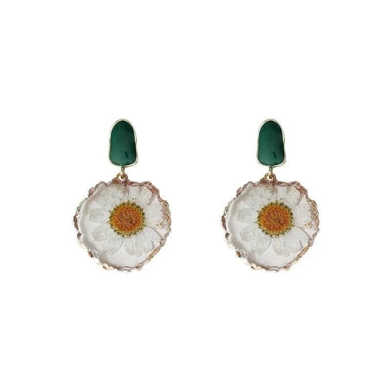 14K Gold Plated Copper Daisy Preserved Flower Stud Earrings For Elegant Office Style