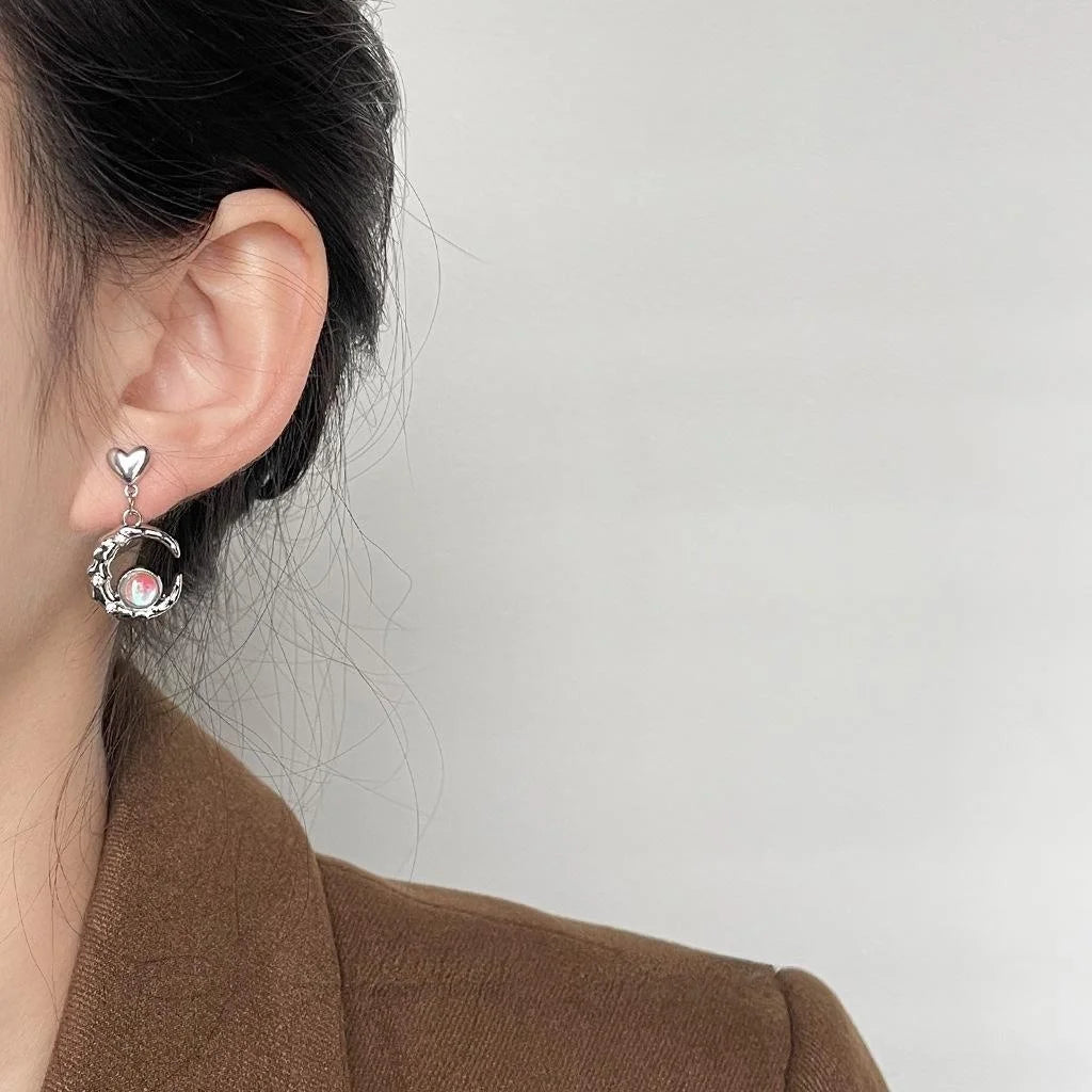 Sweet Cool Liquid Moon Heart Chain Copper Stud Earrings Minimalist Geometric Jewelry
