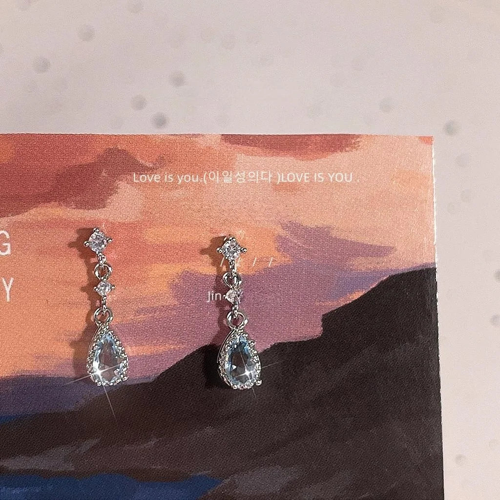 Light Blue Teardrop Zircon Micro Pave Copper Stud Earrings Silver Plated Fashion Jewelry