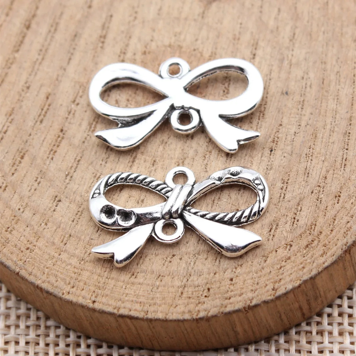 23x13mm 1.35g Antique Silver Zinc Alloy Bowknot Butterfly Connector Charm for DIY Jewelry Making