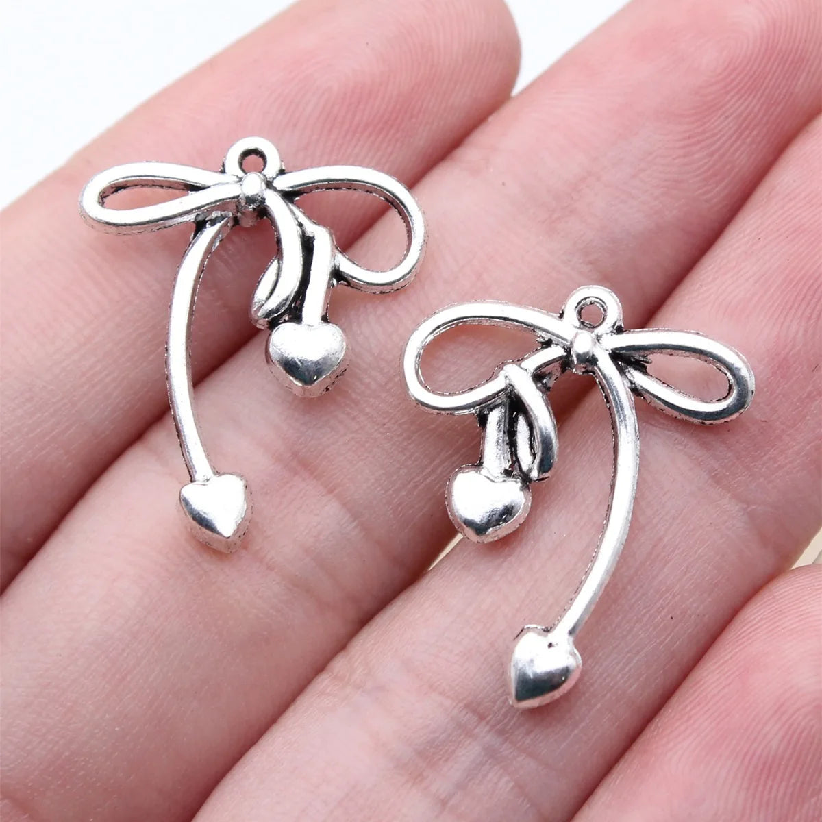 24x20mm 1.4g Antique Silver Zinc Alloy Heart Bow Butterfly Charm Pendant for Bracelet Necklace DIY Jewelry Making