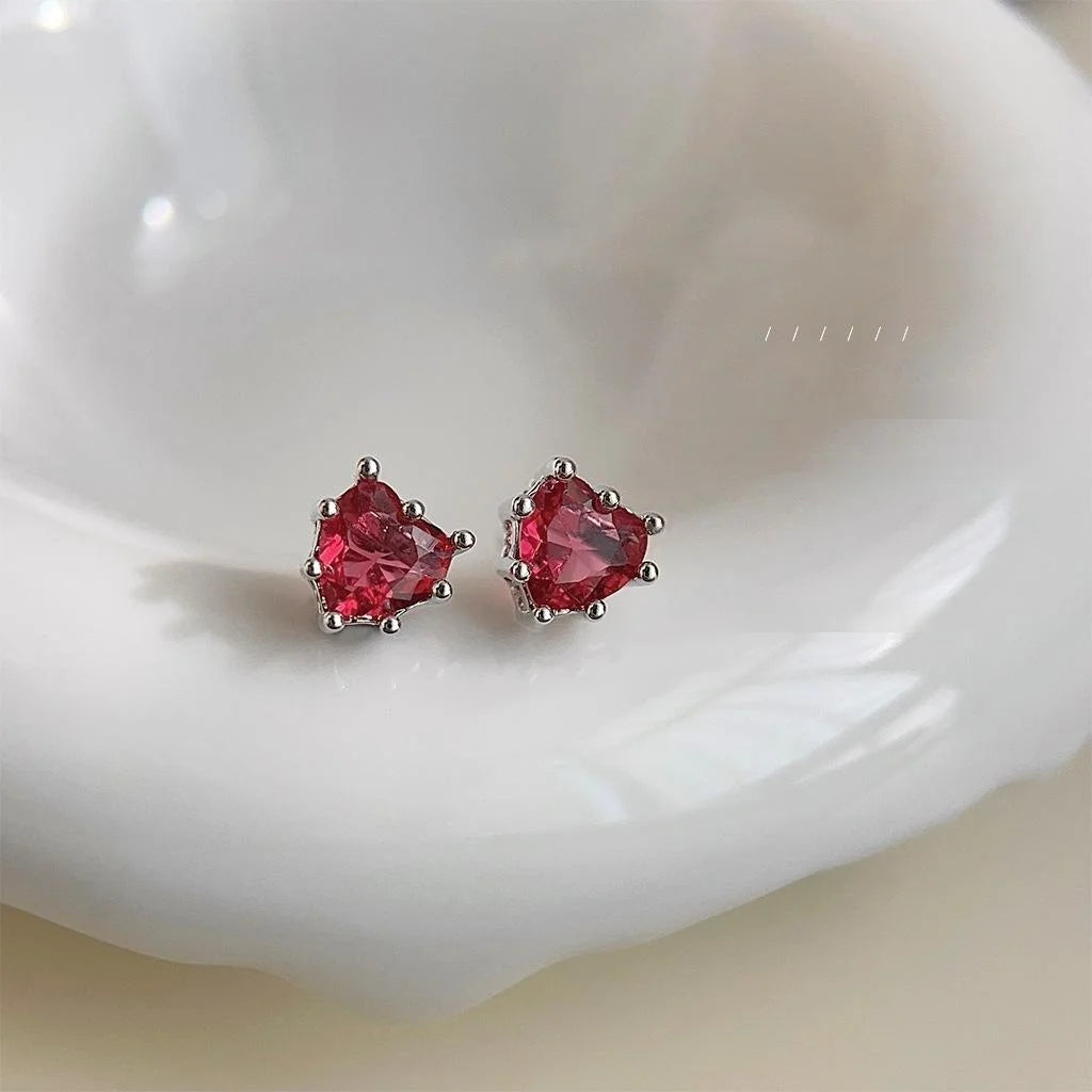 French Minimalist Red Heart Mini Zircon Copper Stud Earrings Micro Pave Sweet Cool Jewelry
