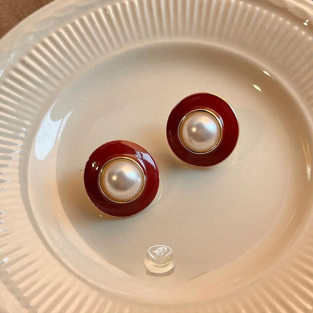 Vintage Hong Kong Style Red Geometric Pearl Resin Stud Earrings, Light Luxury Metal Enamel Jewelry