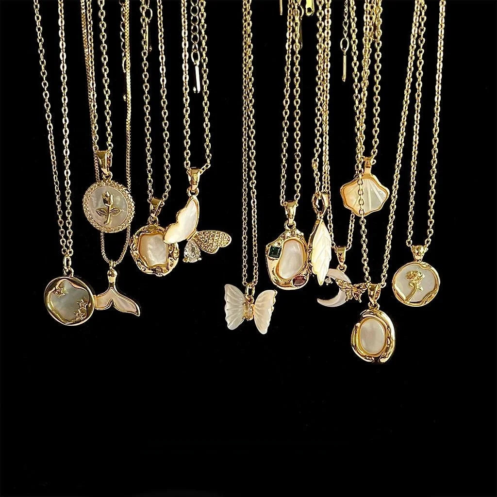18K Gold Plated Copper Real Shell Round Geometric Light Luxury Clavicle Necklace