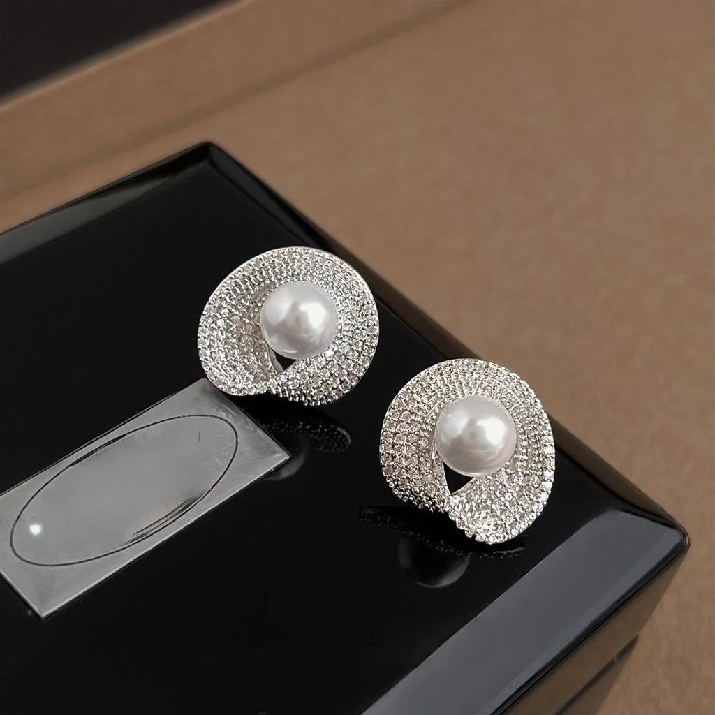 Luxury Copper Zircon Micro Pave White Pearl Geometric Mobius Ring Stud Earrings For Women
