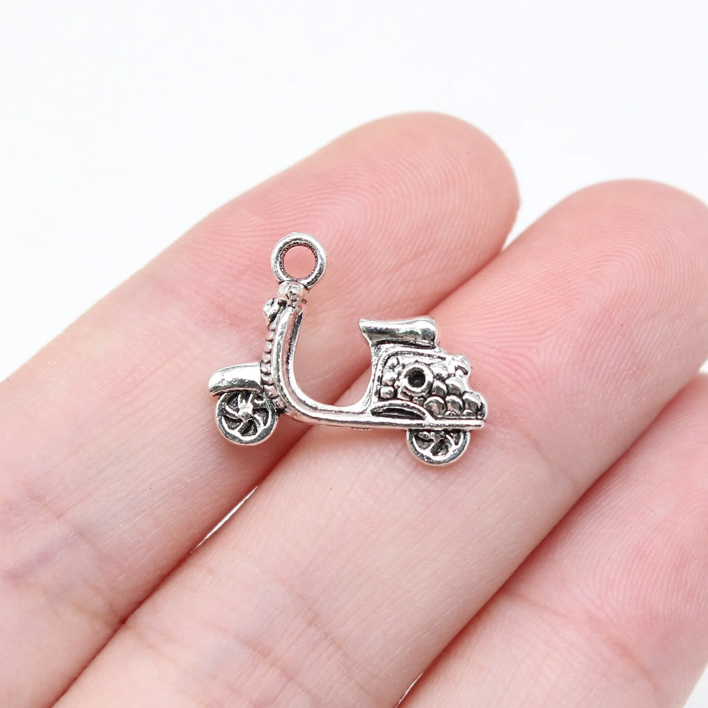 14x17mm 1.1g Antique Silver Zinc Alloy Electric Scooter Charm Pendant for DIY Jewelry Making