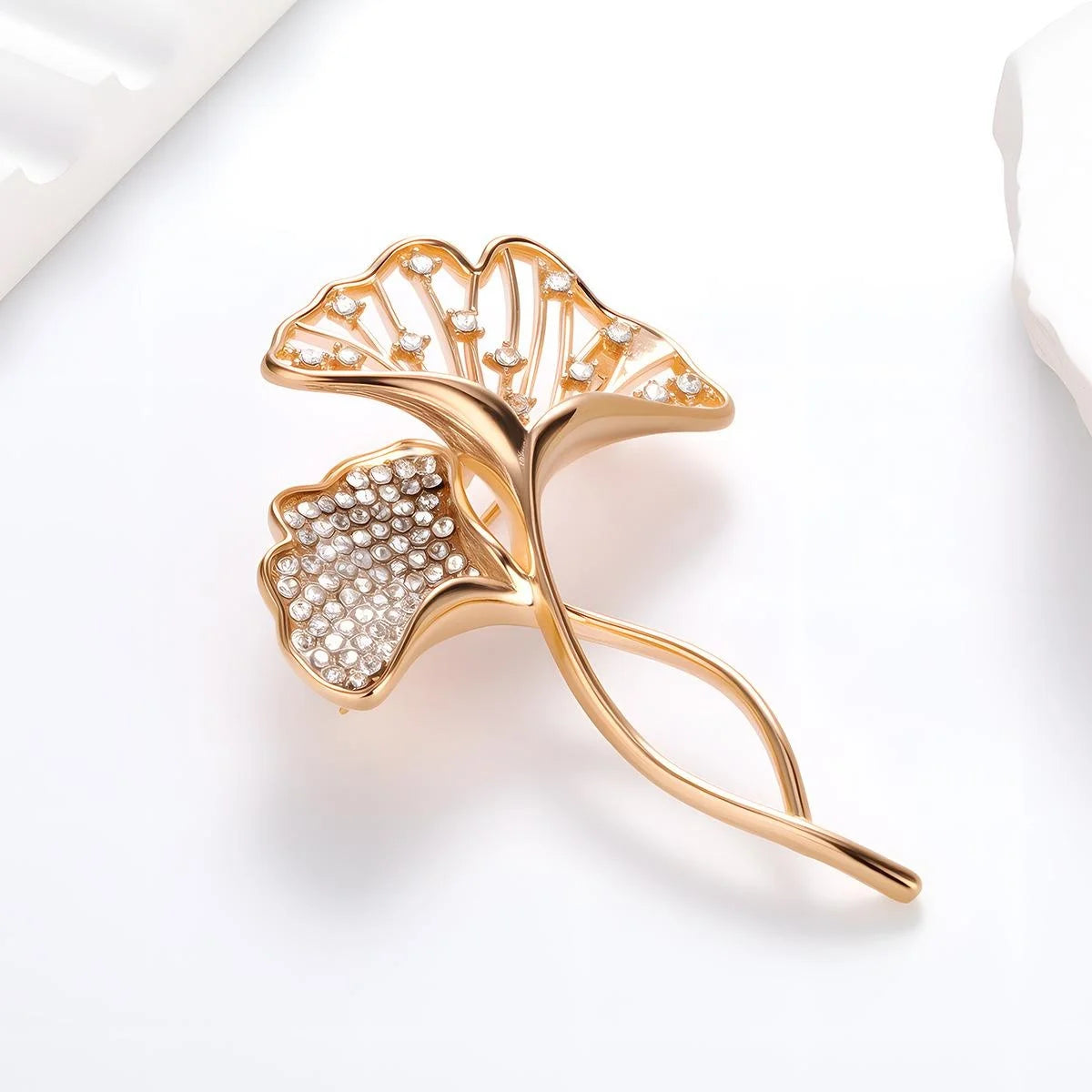 Elegant Rose Gold Ginkgo Leaf Rhinestone Brooch, Luxury Women's Lapel Pin Corsage Suit Accessory Gift