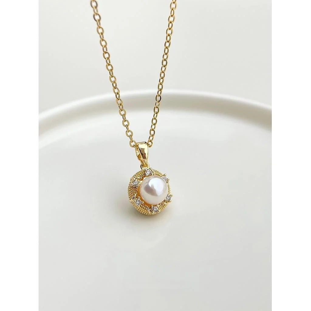 18K Gold Plated Copper Freshwater Pearl Micro Pave Zircon Geometric Collarbone Necklace For Women