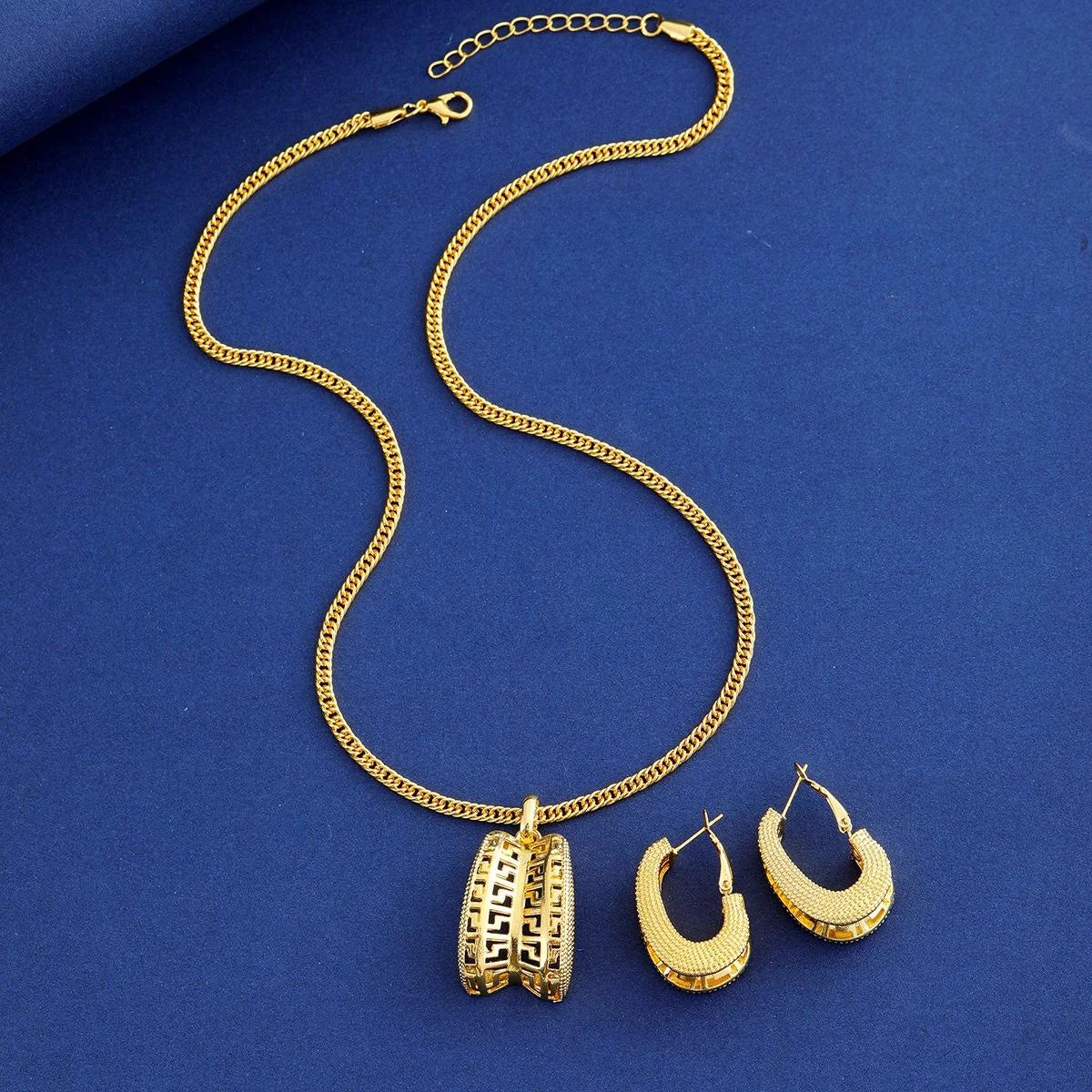 24K Gold Plated Alloy Geometric Hollow Necklace And Earrings Jewelry Set, Luxury Elegant Bridal Jewelry For Wedding