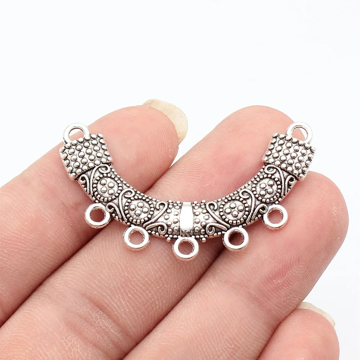 46x29mm 2.9g Antique Silver Zinc Alloy Openwork Necklace Connector Charm for DIY Jewelry Making
