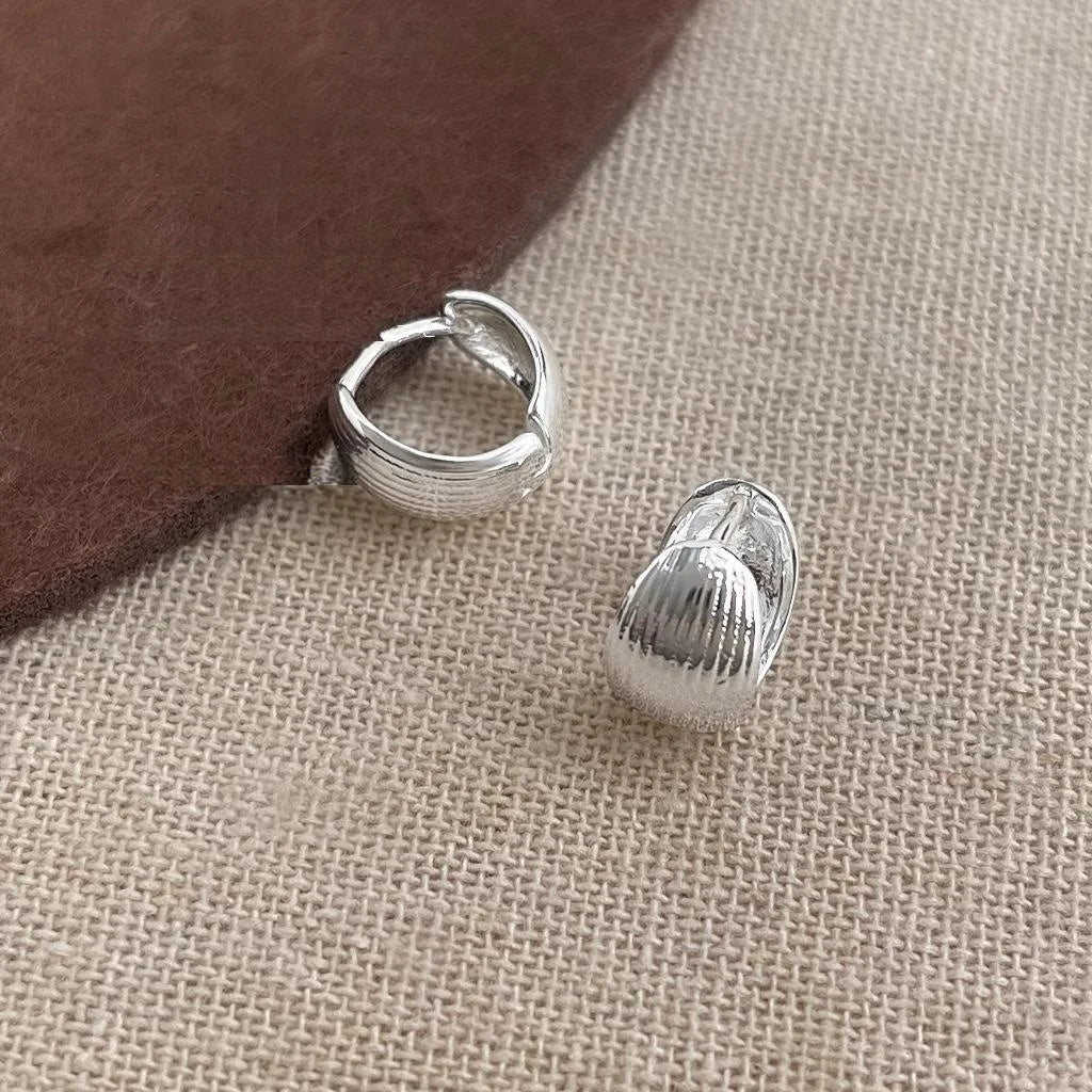 French Style Horizontal Stripe Metal Hoop Earrings Minimalist Geometric Shell Accent Jewelry