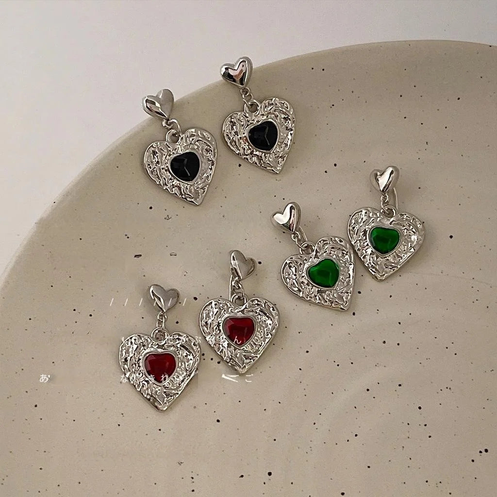 Sweet Cool Hammered Metal Heart Stud Earrings Vintage Silver Plated Post Jewelry For Women