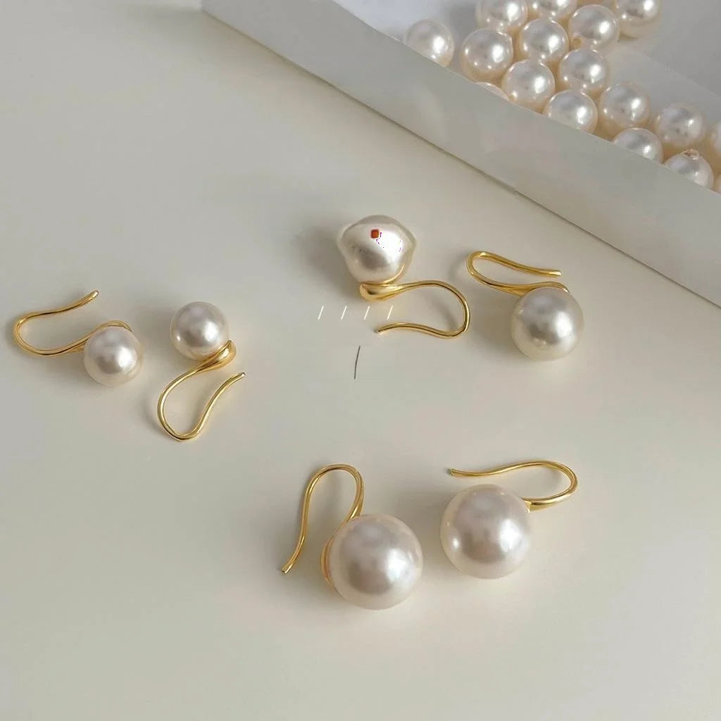 Minimalist Round Glass Pearl Copper Drop Earrings For Women Premium Geometric Style