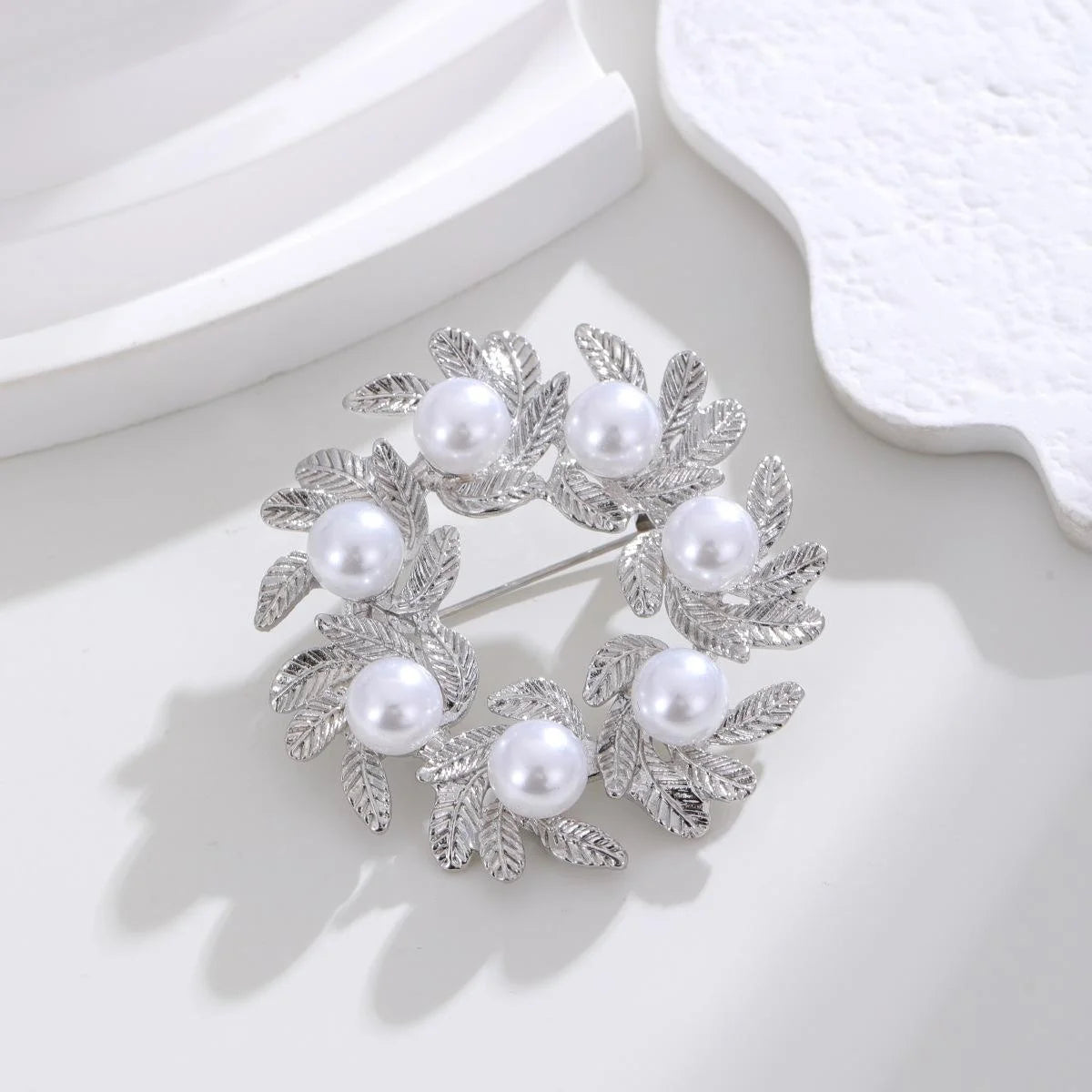 Elegant Gold Alloy Leaf Wreath Brooch With Faux Pearl Accents, Women's Lapel Pin Suit Accessory Gift