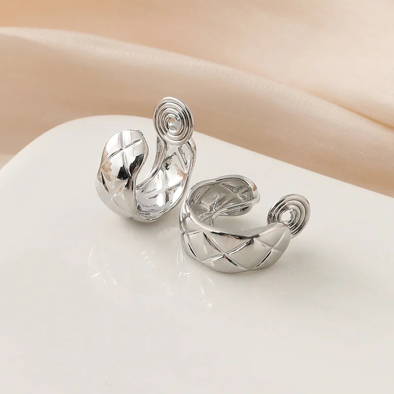 Elegant Silver Alloy Quilted Swirl Hoop Stud & Clip On No Piercing Huggie Statement Earrings