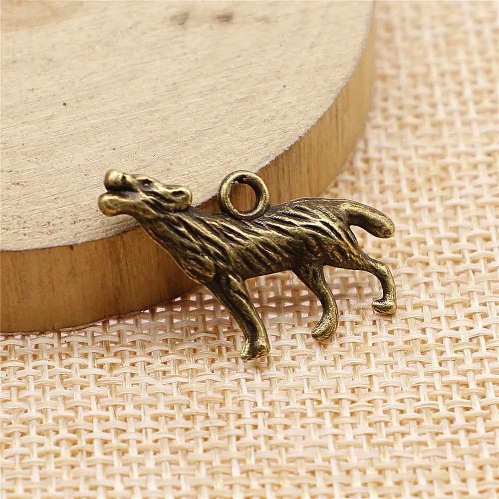 26x20mm 2.1g Multicolor Zinc Alloy Wolf Charm Pendant for DIY Animal Theme Jewelry Making