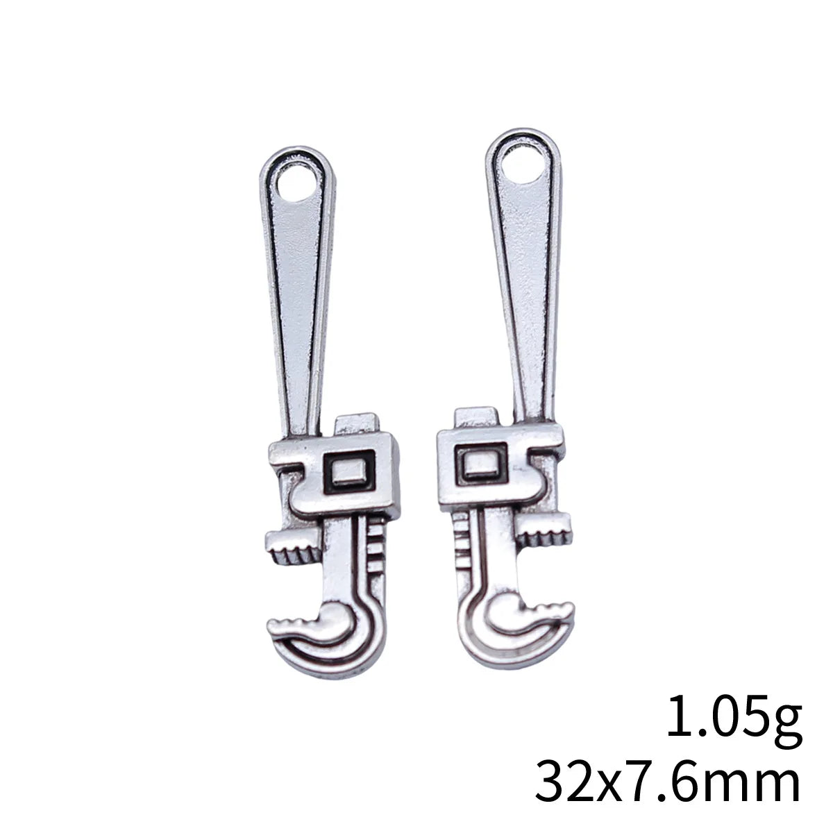 32x7.6mm 1.05g Antique Silver Zinc Alloy Adjustable Wrench Tool Charm Pendant for DIY Clothing Accessories