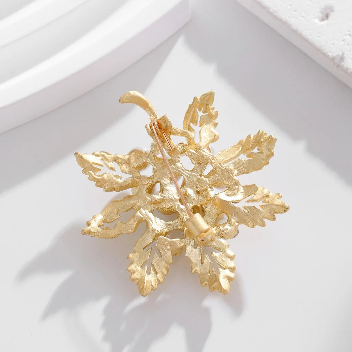 Vintage Matte Gold Alloy Maple Leaf Brooch With Faux Pearls And Rhinestones, Elegant Lapel Pin Gift