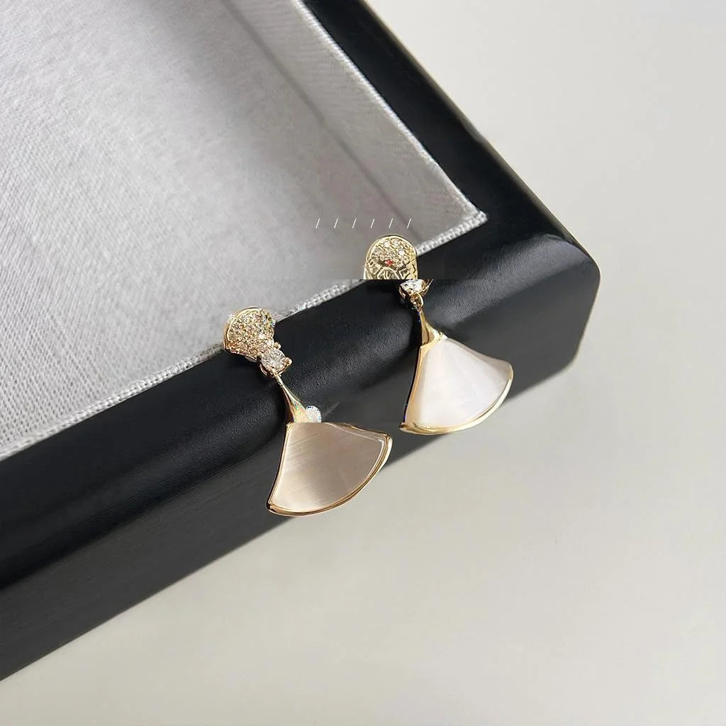Light Luxury 14K Gold Plated Copper Glass Cat Eye Ginkgo Leaf Zircon Stud Earrings