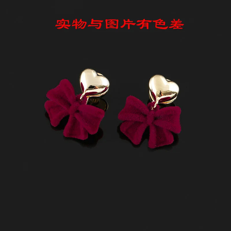 Elegant Red Flocked Bow Gold Heart Alloy Stud & Clip On No Piercing Winter New Year Earrings