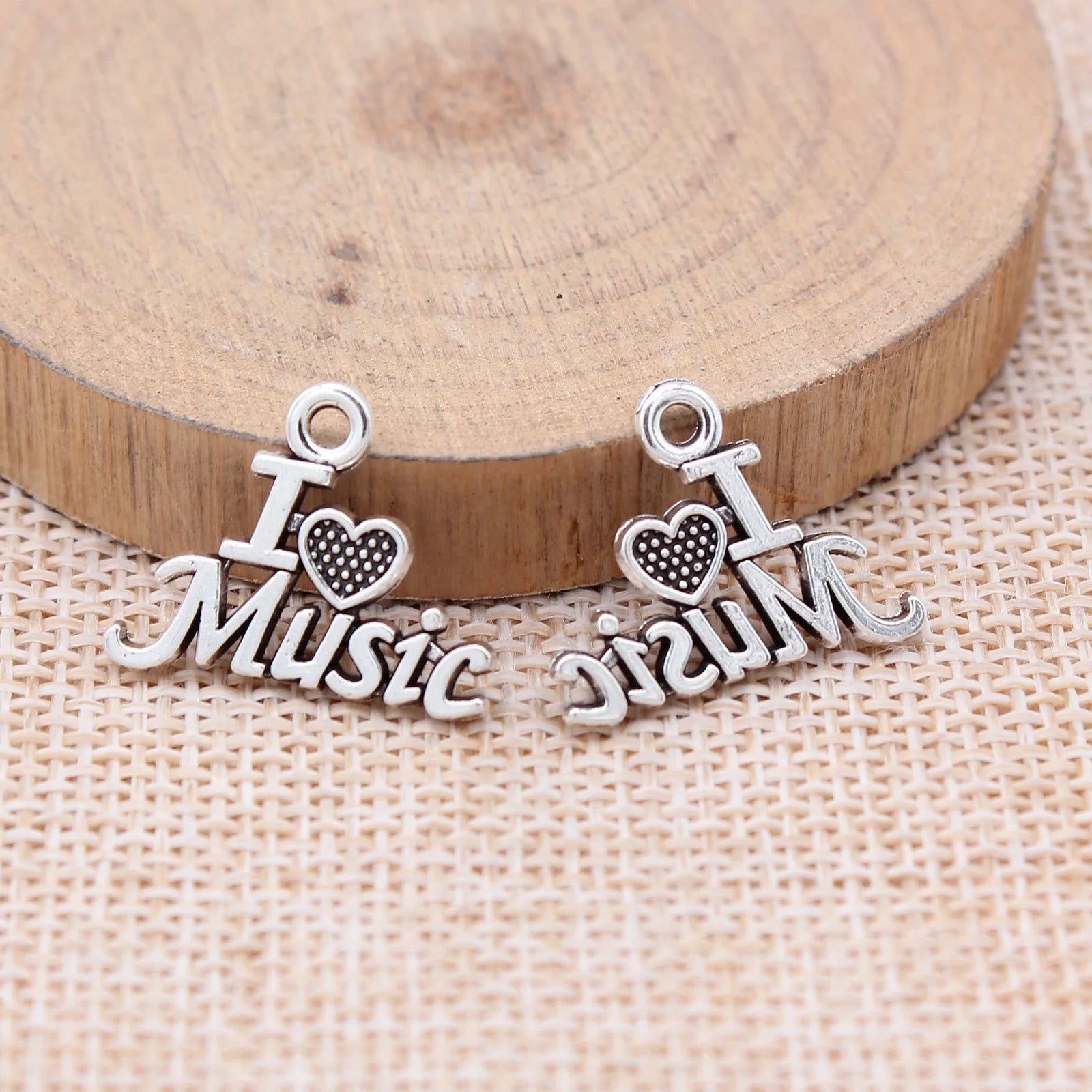 16x20mm 1.1g Antique Silver Zinc Alloy I Love Music Word Tag Charm Pendant for DIY Bracelets