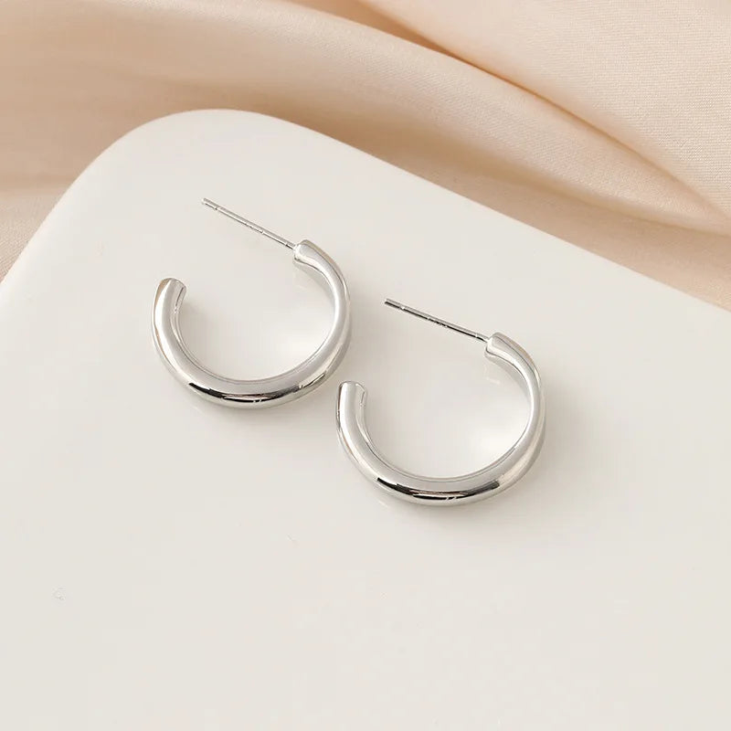 Elegant Silver Alloy Spiral Circle Hoop Stud & Clip On No Piercing Minimalist Commuter Earrings