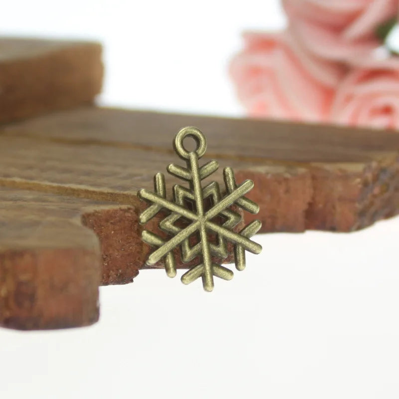 15MM Antique Silver Zinc Alloy Snowflake Charm Pendant for DIY Necklace Bracelet Jewelry Making