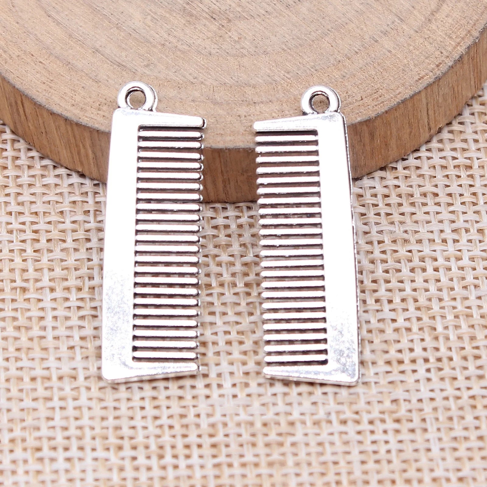 32x10mm 1.6g Antique Silver Zinc Alloy Comb Charm Pendant for DIY Jewelry Making