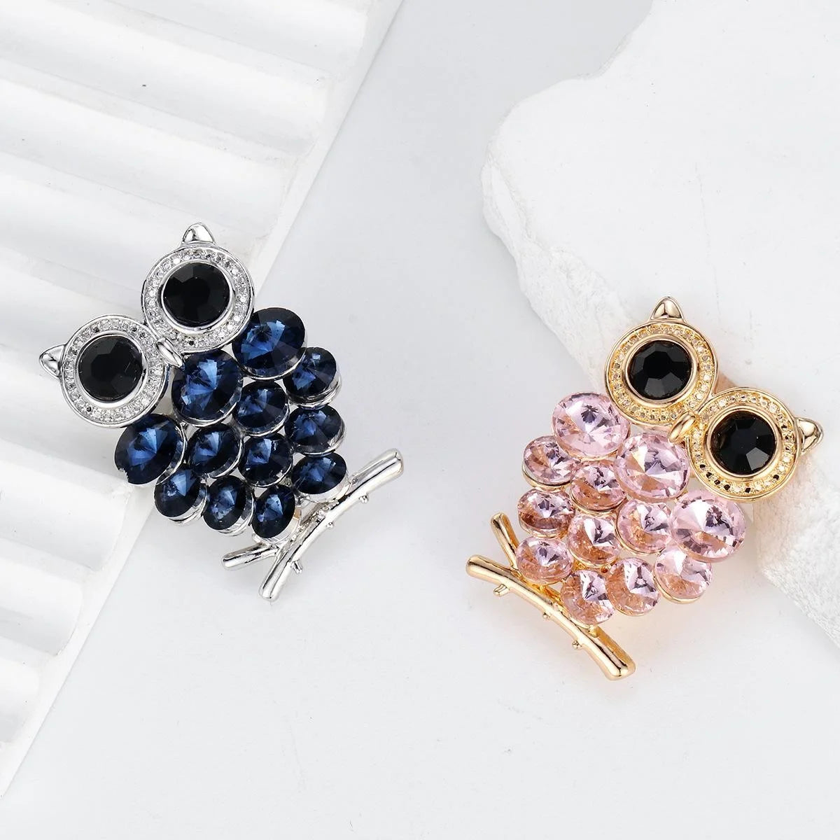 Cute Luxury Owl Rhinestone Brooch With Blue Crystal Body, Vintage Alloy Lapel Pin Suit Accessory Gift