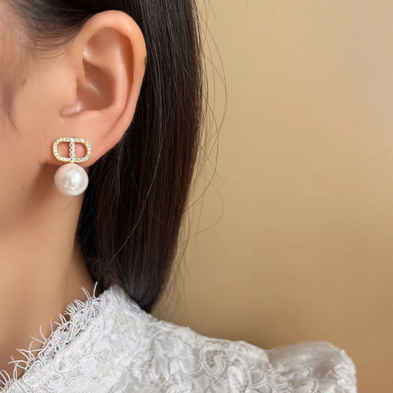 Elegant Luxury Micro Pave Zircon CD Letter Faux Pearl Alloy Stud & Clip On No Piercing Earrings