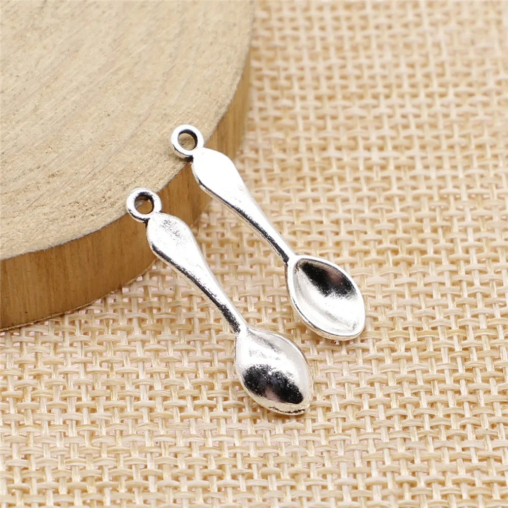 7x26mm 0.7g Multicolor Zinc Alloy Spoon Charm Pendant for Food Theme Bracelet Necklace Making