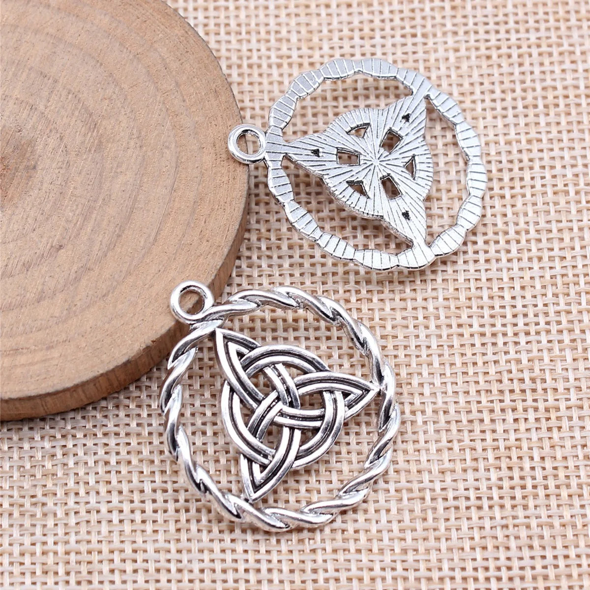 35x30mm 4.1g Multicolor Zinc Alloy Skull Celtic Knot Charm Pendant for DIY Necklace Bracelet Making