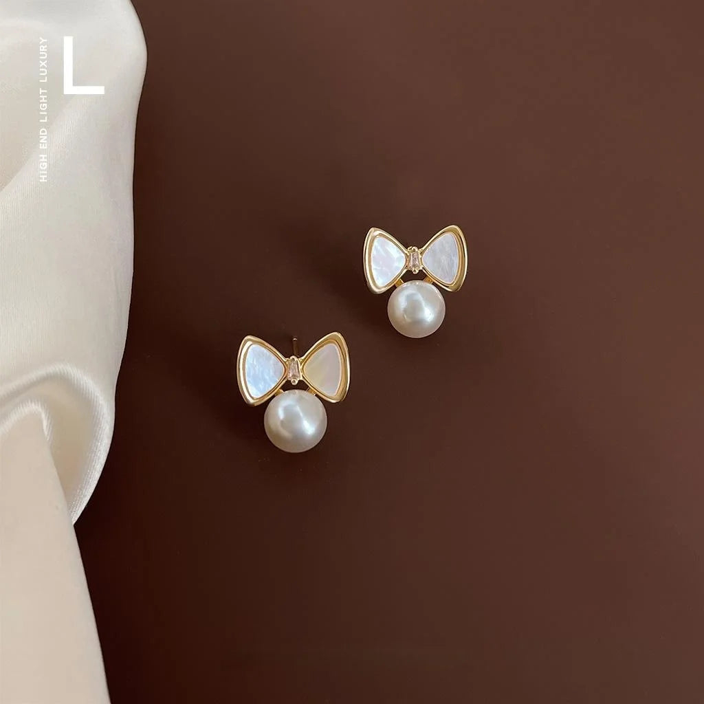 Sweet Bow Knot Real Shell Pearl Zircon Copper Stud Earrings For Commuter Jewelry