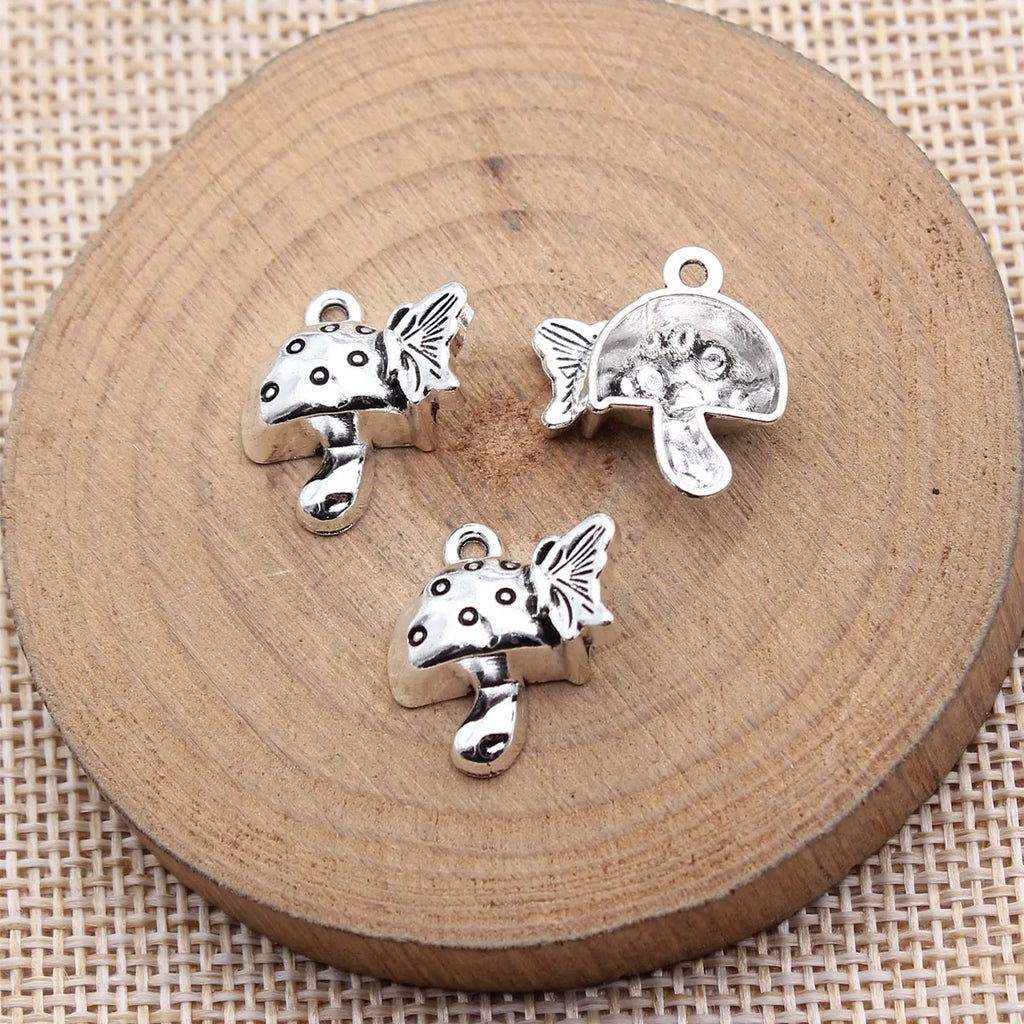 17x17mm 1.6g Antique Silver Zinc Alloy Butterfly Mushroom Charm Pendant for DIY Jewelry Making