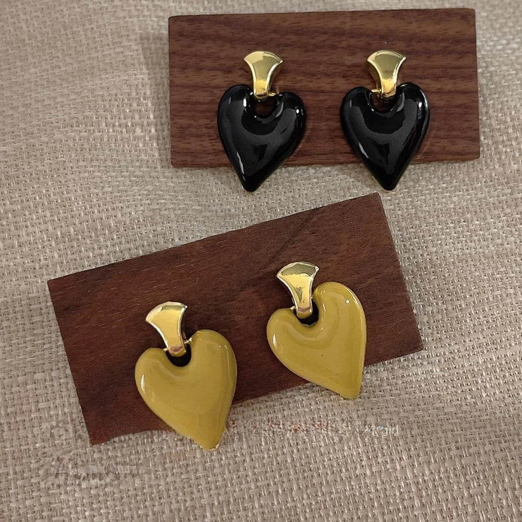 Vintage 14K Plated Alloy Heart Enamel Stud Earrings