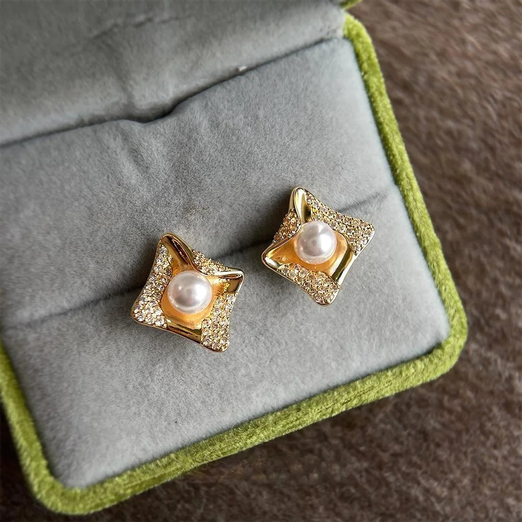 Old Money Geometric Floral Micro Pave Zircon Pearl Copper Stud Earrings