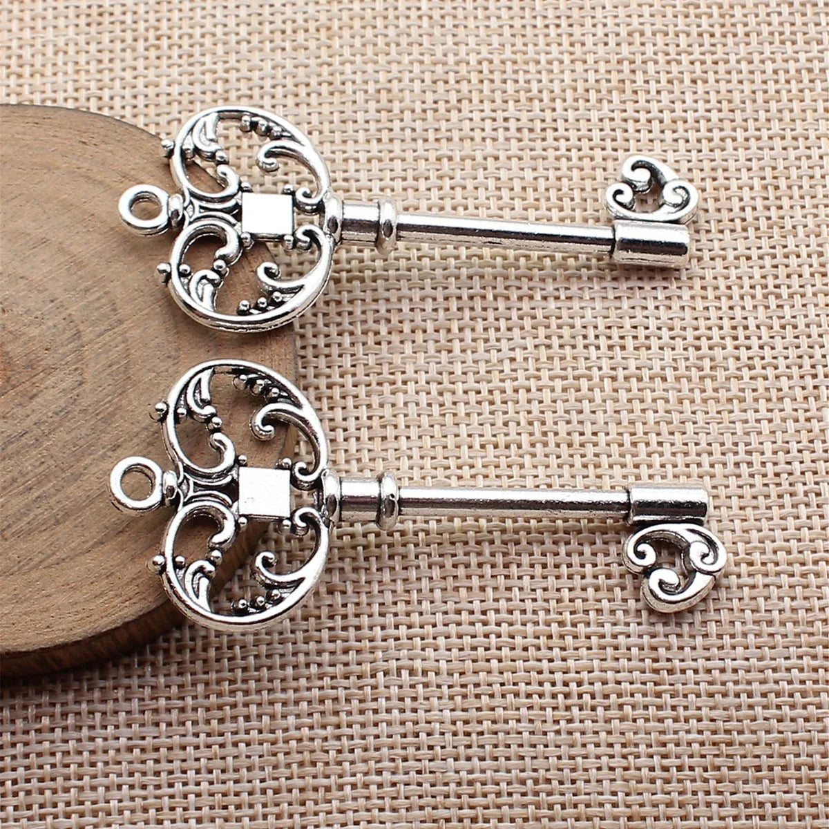 65x29mm 8.3g Antique Silver Zinc Alloy Key Charm Pendant for DIY Necklace Bracelet Jewelry Making
