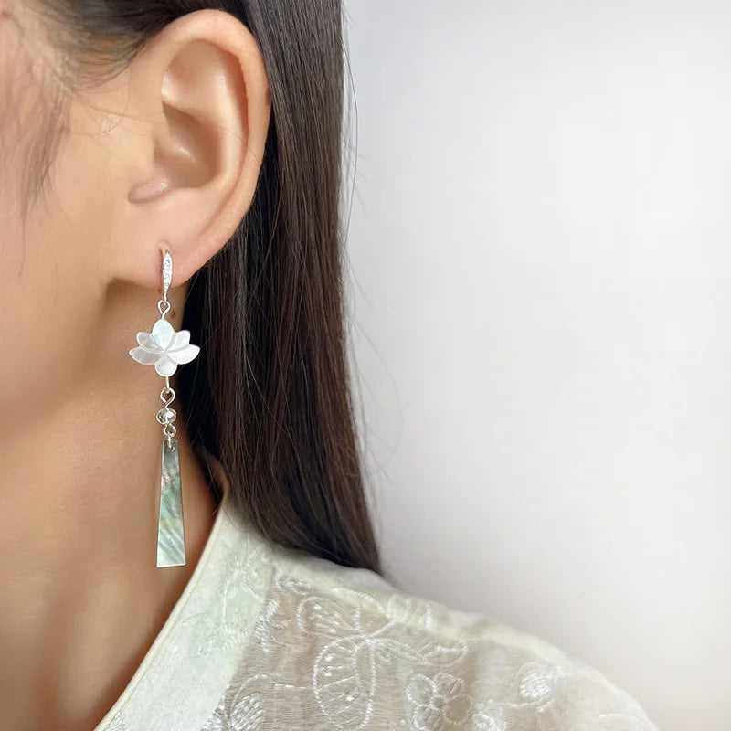 Vintage Natural Shell Lotus Flower Long Tassel Stud & Clip On No Piercing Chinese Style Dangle Earrings