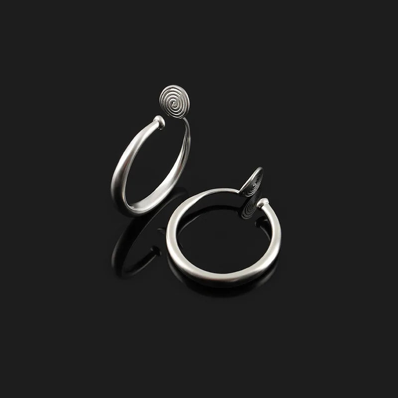 Minimalist Matte Alloy Round Hoop Spiral Stud & Clip On No Piercing Elegant Women's Fashion Earrings