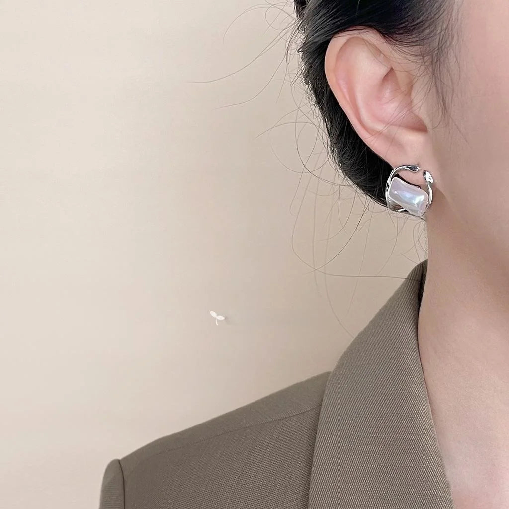 Sweet Cool Geometric Square Candy Pearl Stud Earrings, High Gloss Pearl Luxury Commuter Jewelry