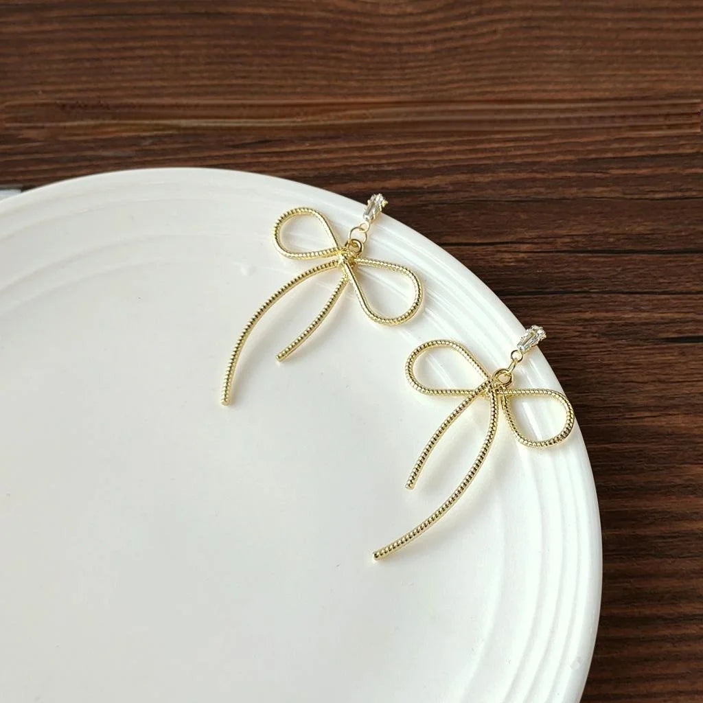 Korean Style Alloy Bowknot Stud Earrings Silver Plated Pin Creative Fashion Jewelry