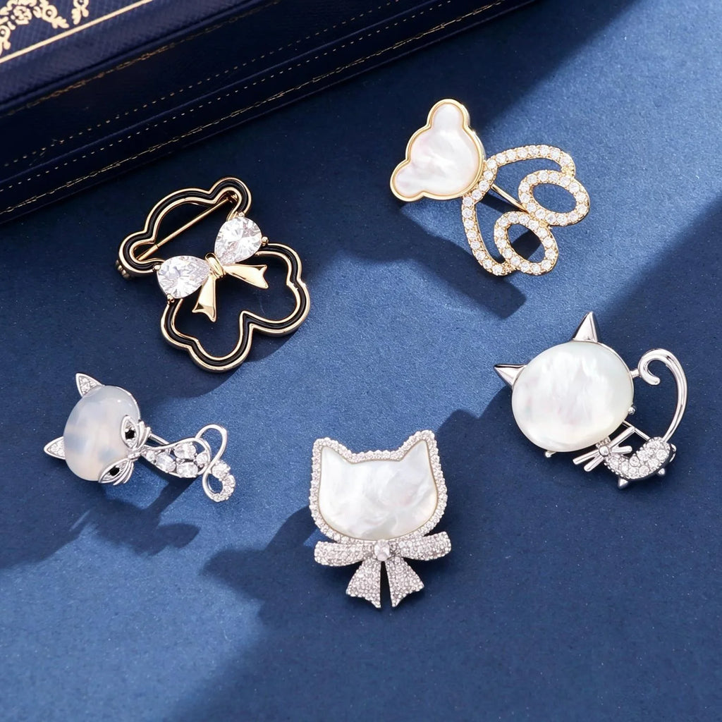 Cute Luxury Mother Of Pearl Cat Fox Bear Rhinestone Alloy Brooch, Elegant Lapel Pin Corsage Gift