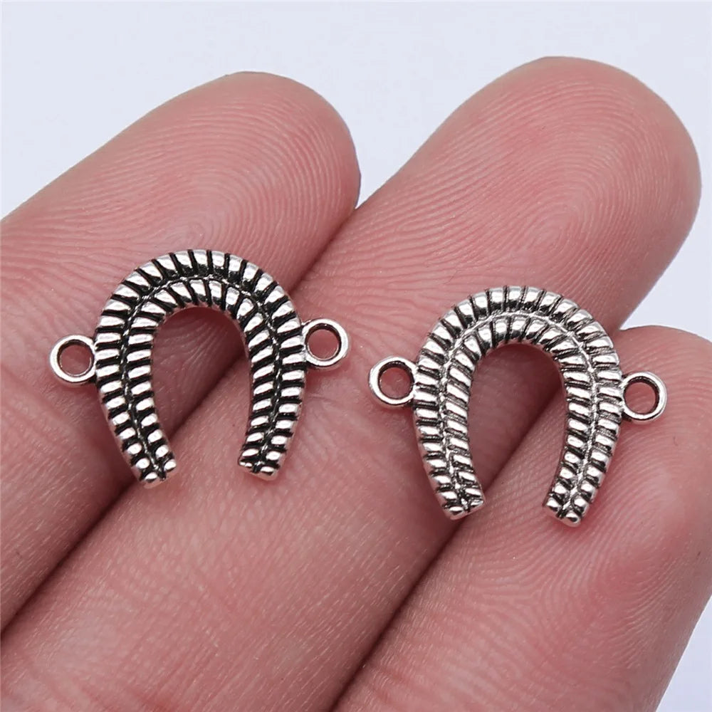 13x15mm 0.8g Antique Silver Zinc Alloy Horseshoe Connector Charm for DIY Bracelet Jewelry Making