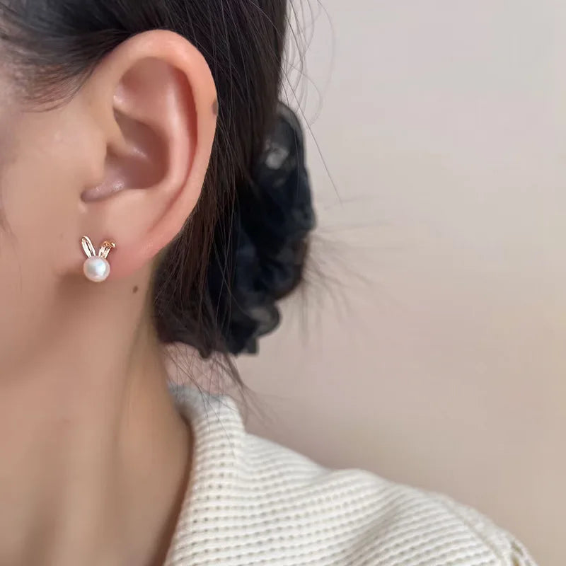 Cute Asymmetric Bunny And Carrot Freshwater Pearl Enamel Alloy Stud & Clip On No Piercing Earrings
